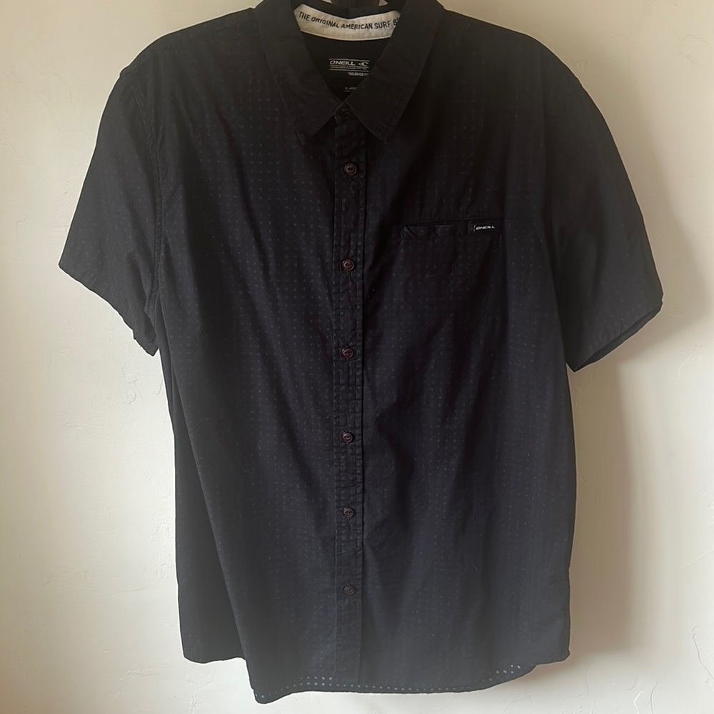 Men’s O’Neil button up great condition.